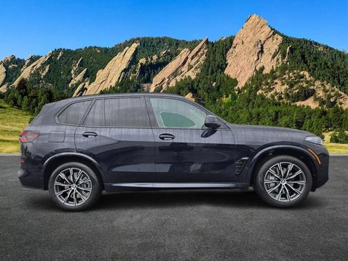Carbon Black Metallic 2026 BMW X5 PHEV xDrive50e