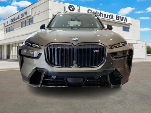 2025 BMW X7 M60i