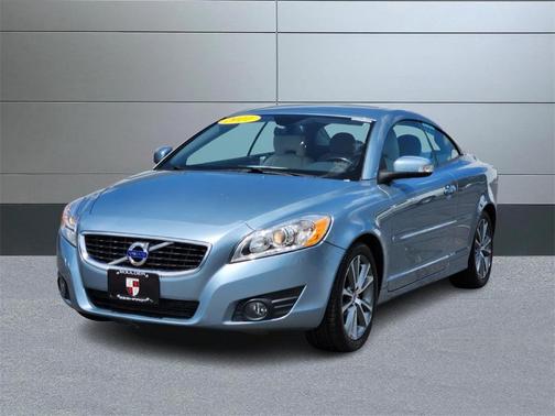 2011 Volvo C70 T5