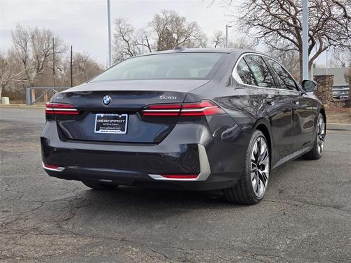 2026 BMW 530 i xDrive