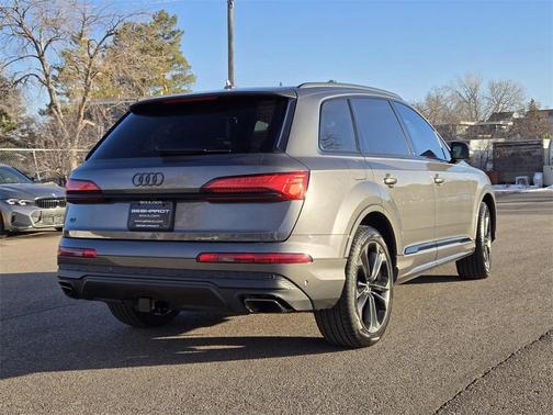 2025 Audi Q7 55 Premium Plus