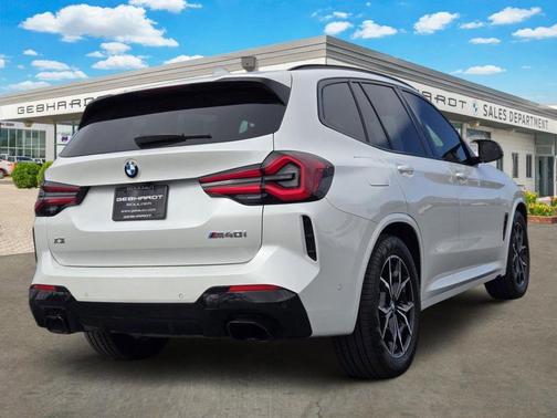 Mineral White Metallic 2024 BMW X3 M40i