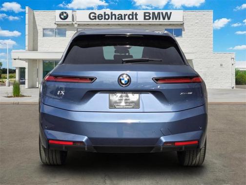 2026 BMW iX xDrive60