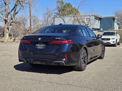 2025 BMW 530 i xDrive