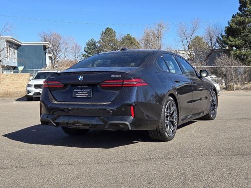 2025 BMW 530 i xDrive