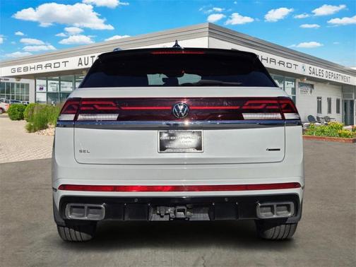 2024 Volkswagen Atlas Cross Sport 2.0T SEL Premium R-Line