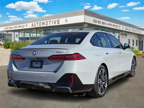 2024 BMW 530 i xDrive