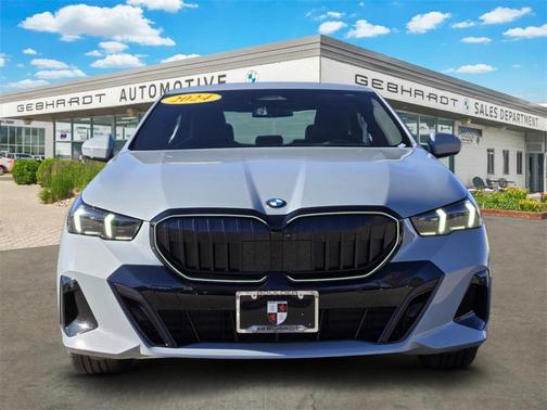 2024 BMW 530 i xDrive