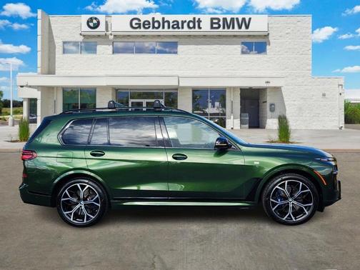 2025 BMW X7 M60i