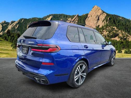 Bay Blue 2025 BMW X7 M60i