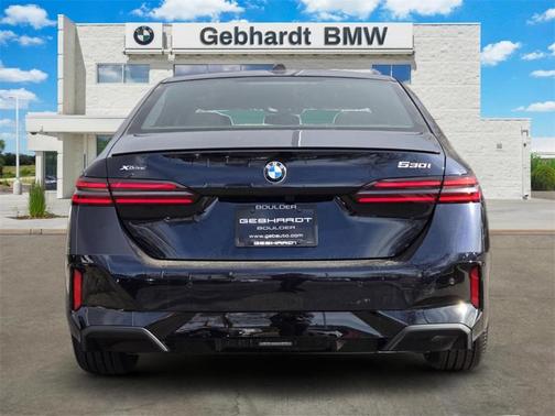 2026 BMW 530 i xDrive