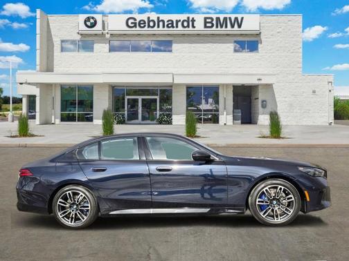 2026 BMW 530 i xDrive
