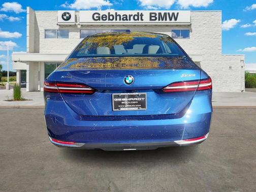 2026 BMW 530 i xDrive