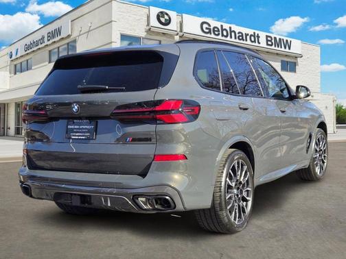 2026 BMW X5 M60i
