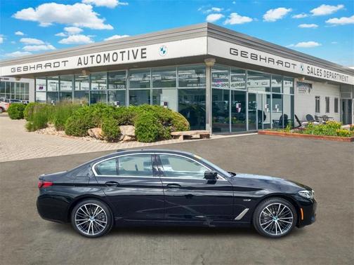 2022 BMW 530e 530e xDrive