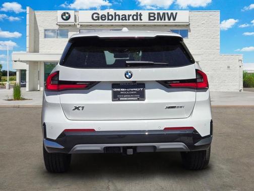Alpine White 2026 BMW X1 xDrive28i