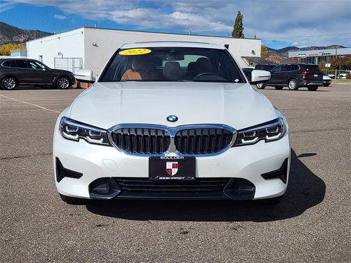 2022 BMW 330 i xDrive