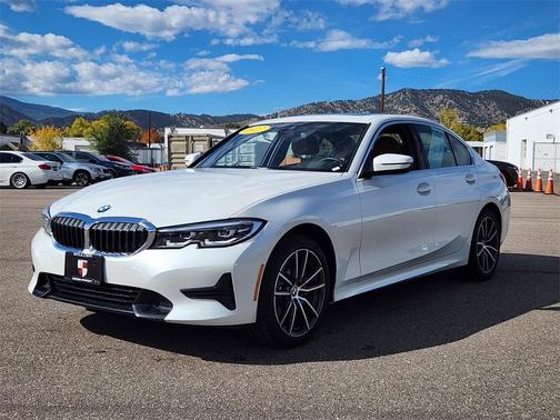 2022 BMW 330 i xDrive