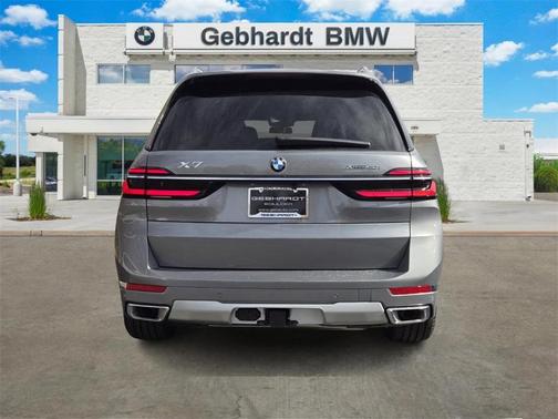 2026 BMW X7 xDrive40i
