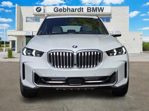 Mineral White Metallic 2026 BMW X5 xDrive40i