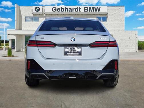 2026 BMW 530 i xDrive