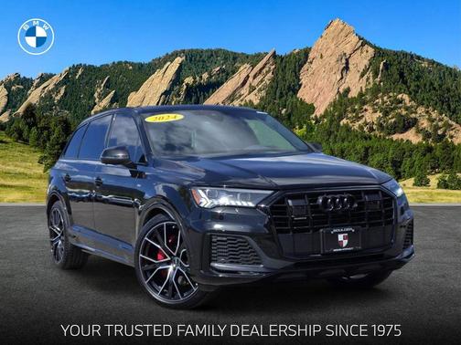 Mythos Black Metallic 2024 Audi Q7 55 Prestige