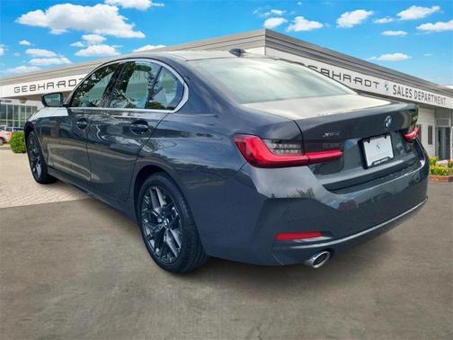 2025 BMW 330 i xDrive