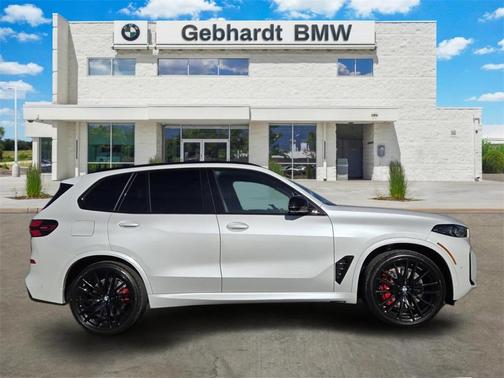 2026 BMW X5 M60i