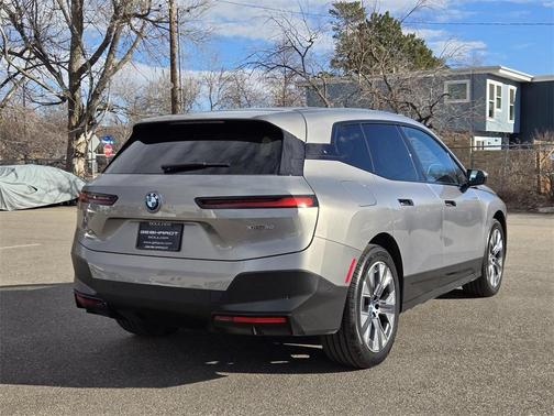 2024 BMW iX xDrive50