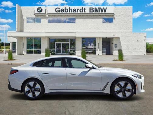 Mineral White Metallic 2026 BMW i4 Gran Coupe xDrive40