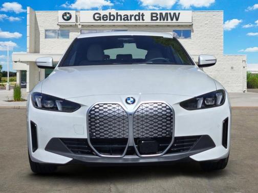 Mineral White Metallic 2026 BMW i4 Gran Coupe xDrive40