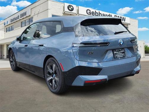 2025 BMW iX M60