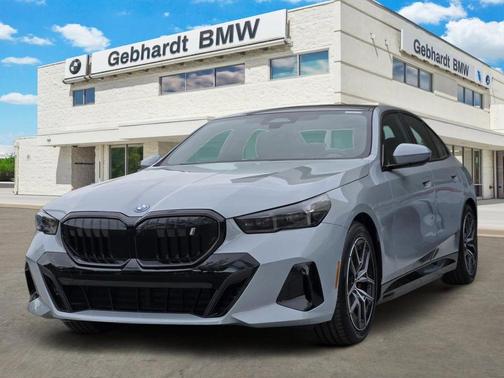 Gray Metallic 2026 BMW i5 xDrive40