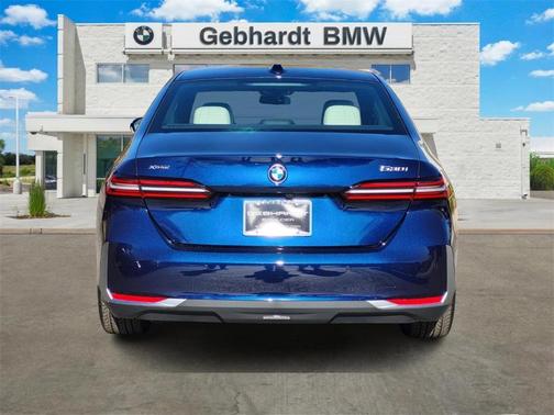 2026 BMW 530 i xDrive