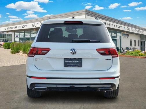 2021 Volkswagen Tiguan 2.0T SE R-Line Black