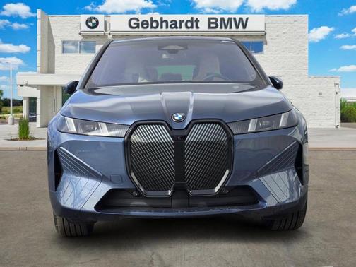 2026 BMW iX xDrive45