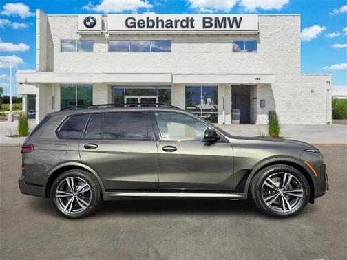 2026 BMW X7 M60i