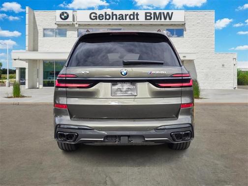 2026 BMW X7 M60i