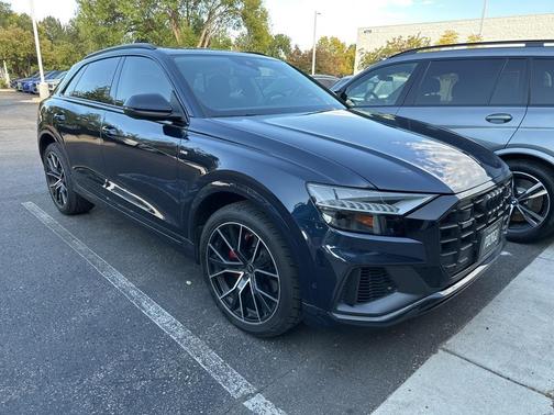 2023 Audi Q8 55 Premium Plus