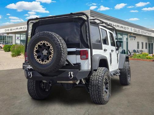 Bright White Clearcoat 2016 Jeep Wrangler Unlimited Sport