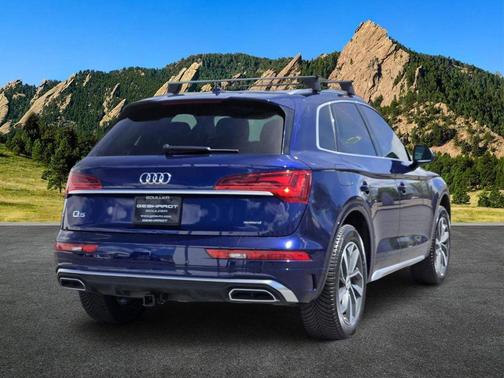 Navarra Blue Metallic 2022 Audi Q5 45 S line quattro Premium