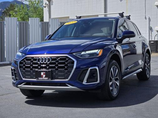 2022 Audi Q5 45 S line quattro Premium