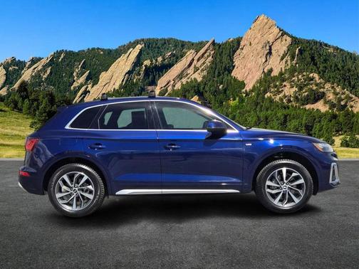 Navarra Blue Metallic 2022 Audi Q5 45 S line quattro Premium