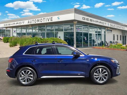 2022 Audi Q5 45 S line quattro Premium
