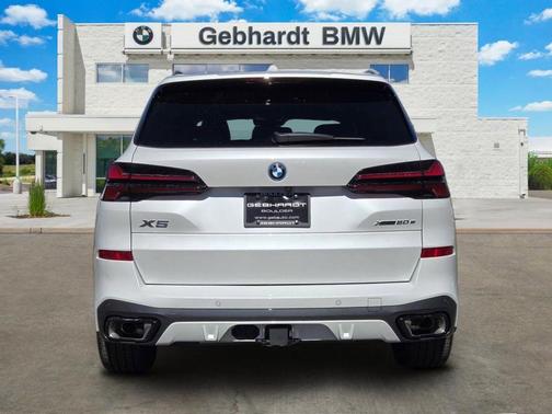Mineral White Metallic 2026 BMW X5 PHEV xDrive50e