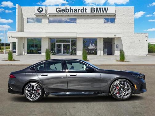 2026 BMW 550e xDrive