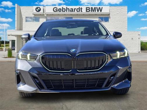 2026 BMW 550e xDrive