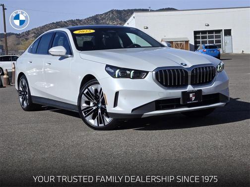 2025 BMW 530 i xDrive