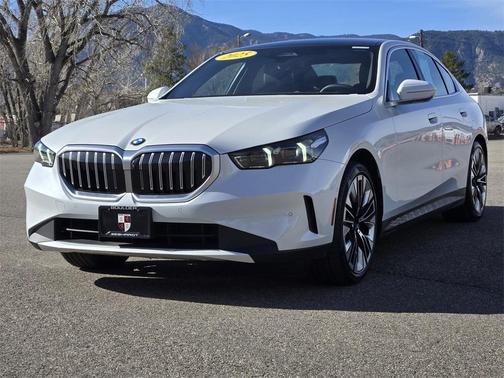 2025 BMW 530 i xDrive