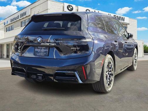 2026 BMW iX xDrive45